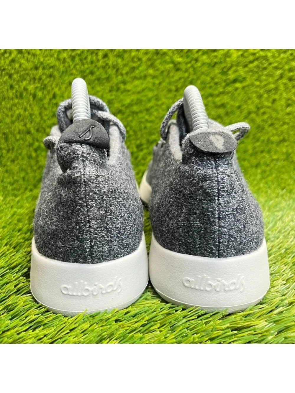 Allbirds Wool Runners Mens Size 9 Gray White Athletic Walking Shoes Sneakers